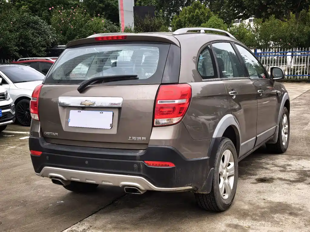Chevrolet Captiva — миниатюра 9