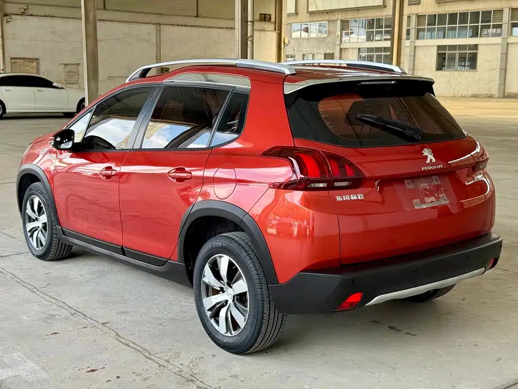 Peugeot 2008 — миниатюра 6