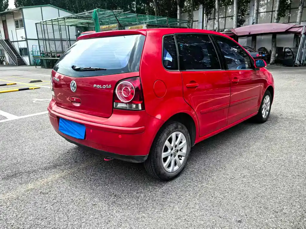 Volkswagen Polo 2009 1.4L AT