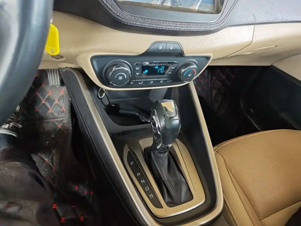 Ford Escort — миниатюра 14