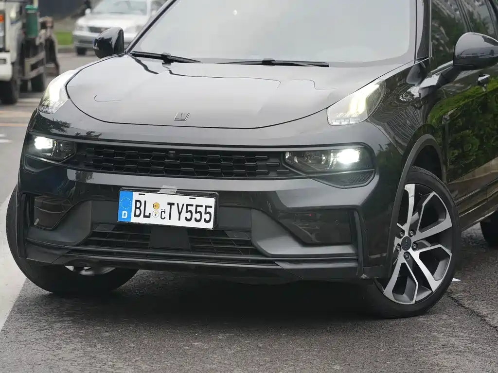 Lynk & Co 01 — миниатюра 3