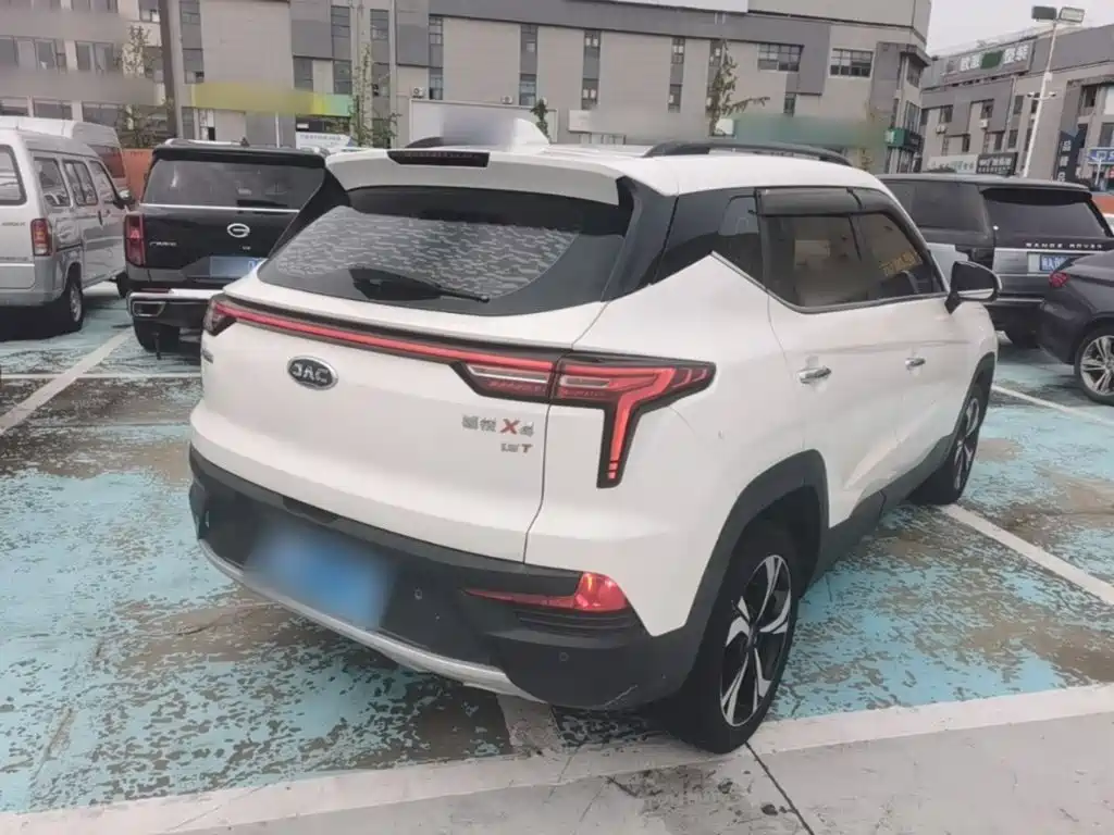 JAC X4 — миниатюра 7