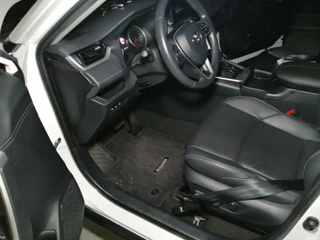 Toyota Wildlander — миниатюра 17