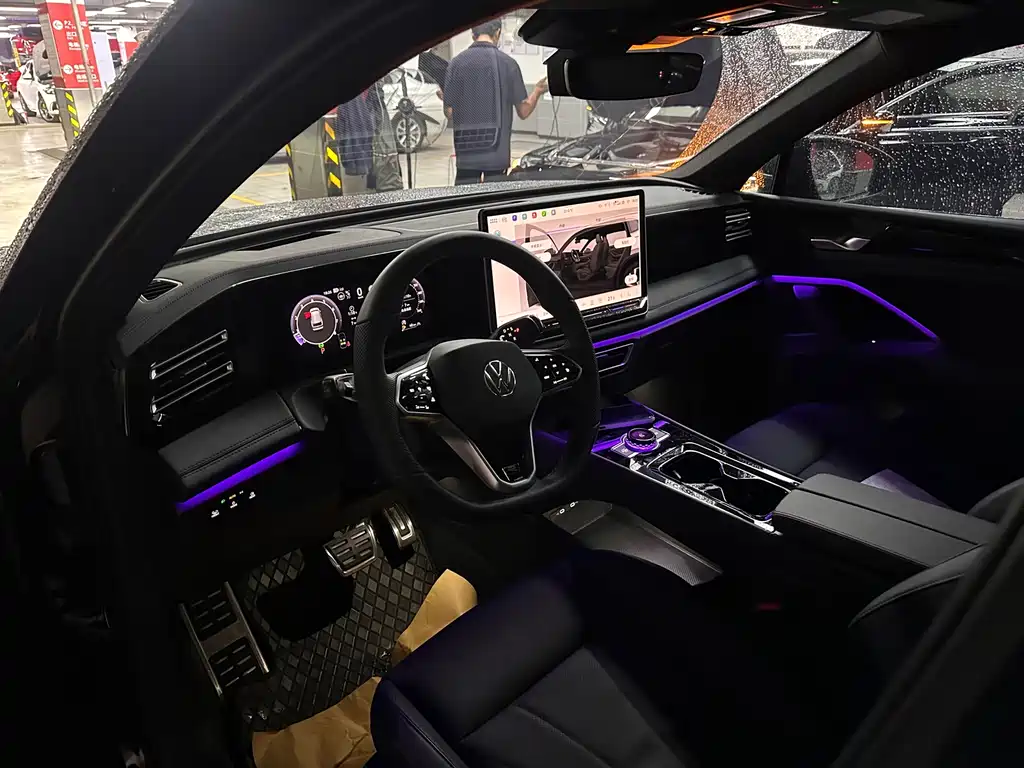 Volkswagen Tiguan L — миниатюра 5