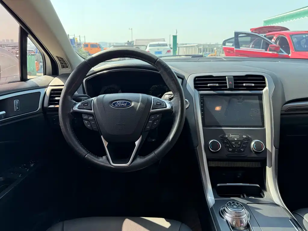Ford Mondeo — миниатюра 13