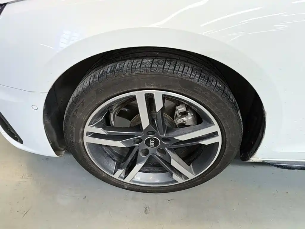 Audi A4L — миниатюра 23