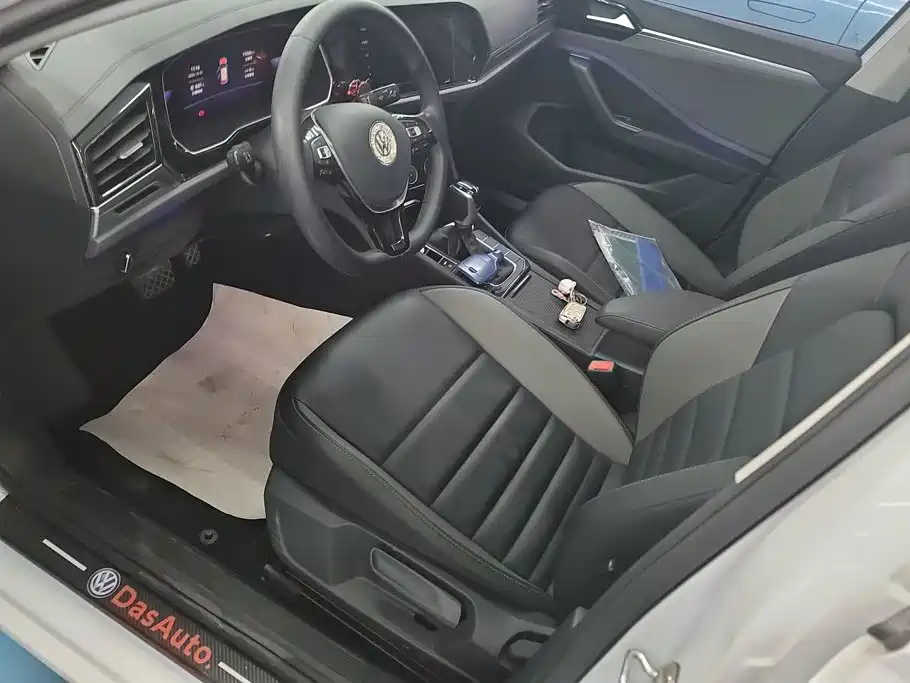 Volkswagen Sagitar — миниатюра 9