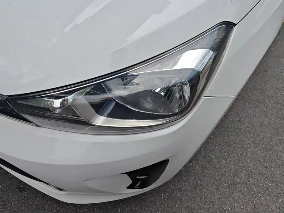 Kia Huanchi — миниатюра 5