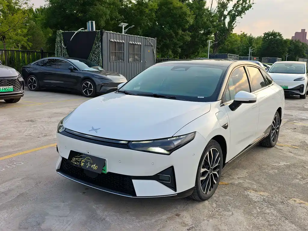 XPENG P5