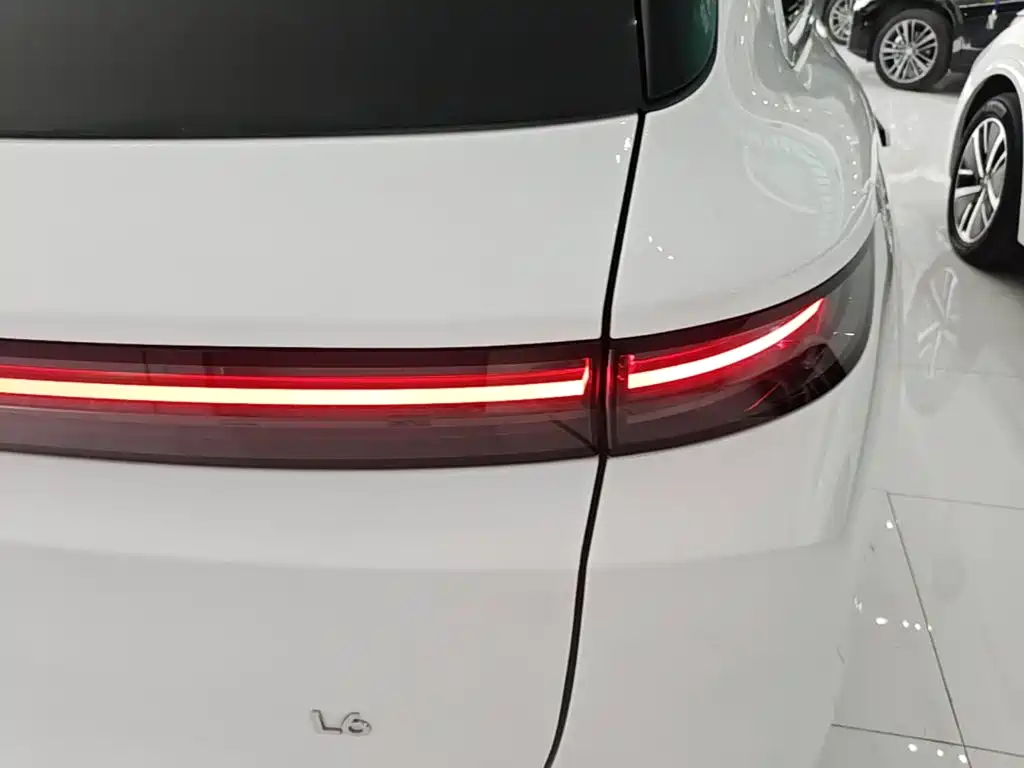 Li Auto L6 2025 Pro
