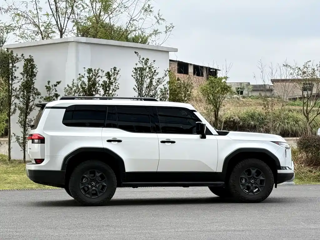 Lexus GX — миниатюра 13