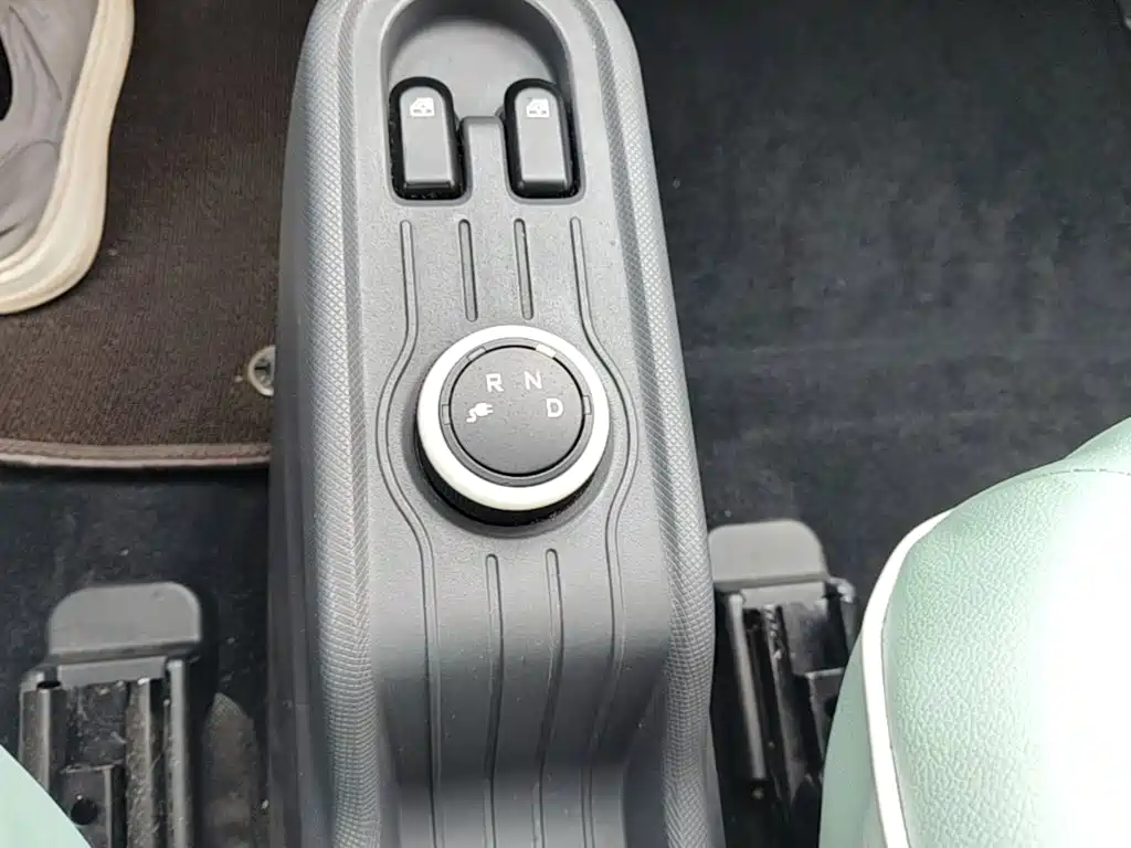 Wuling MINIEV — миниатюра 14