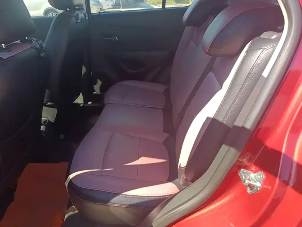 Chevrolet Trax — миниатюра 17