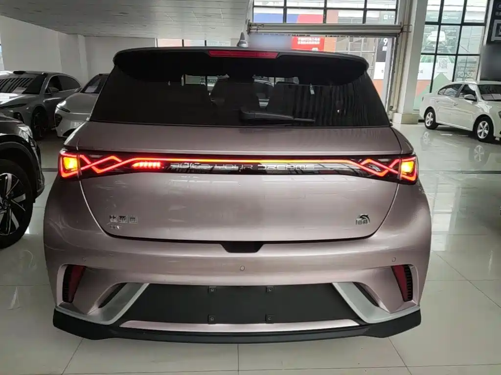 BYD Dolphin — миниатюра 6