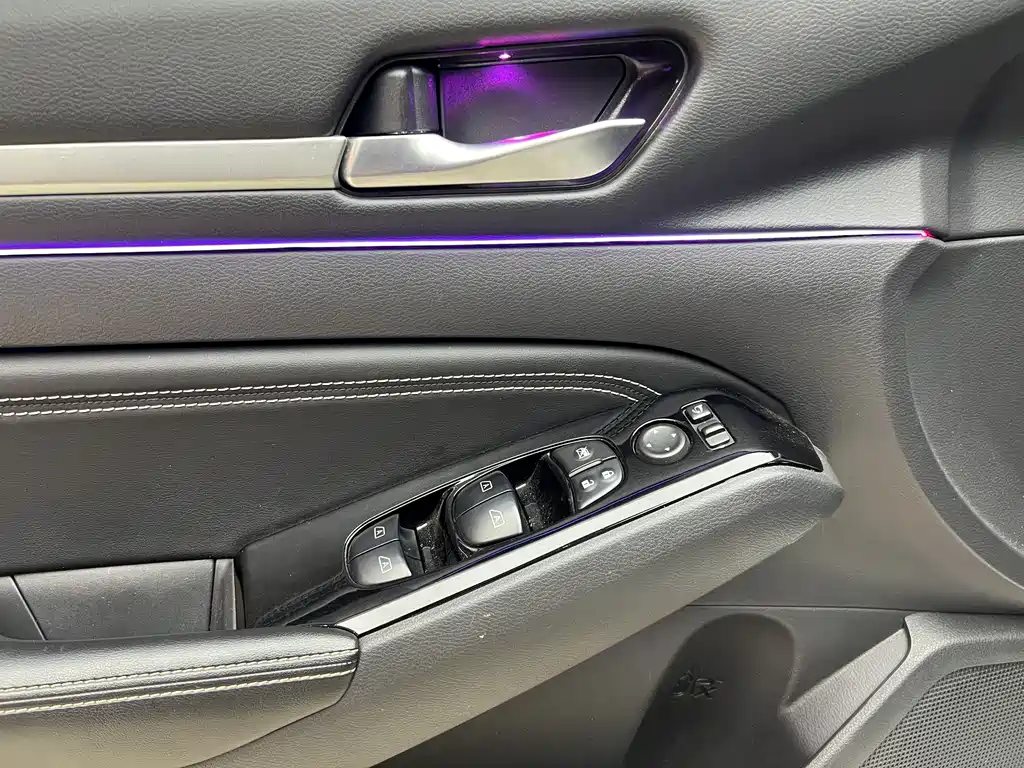 Nissan Teana 2022 — фото 11