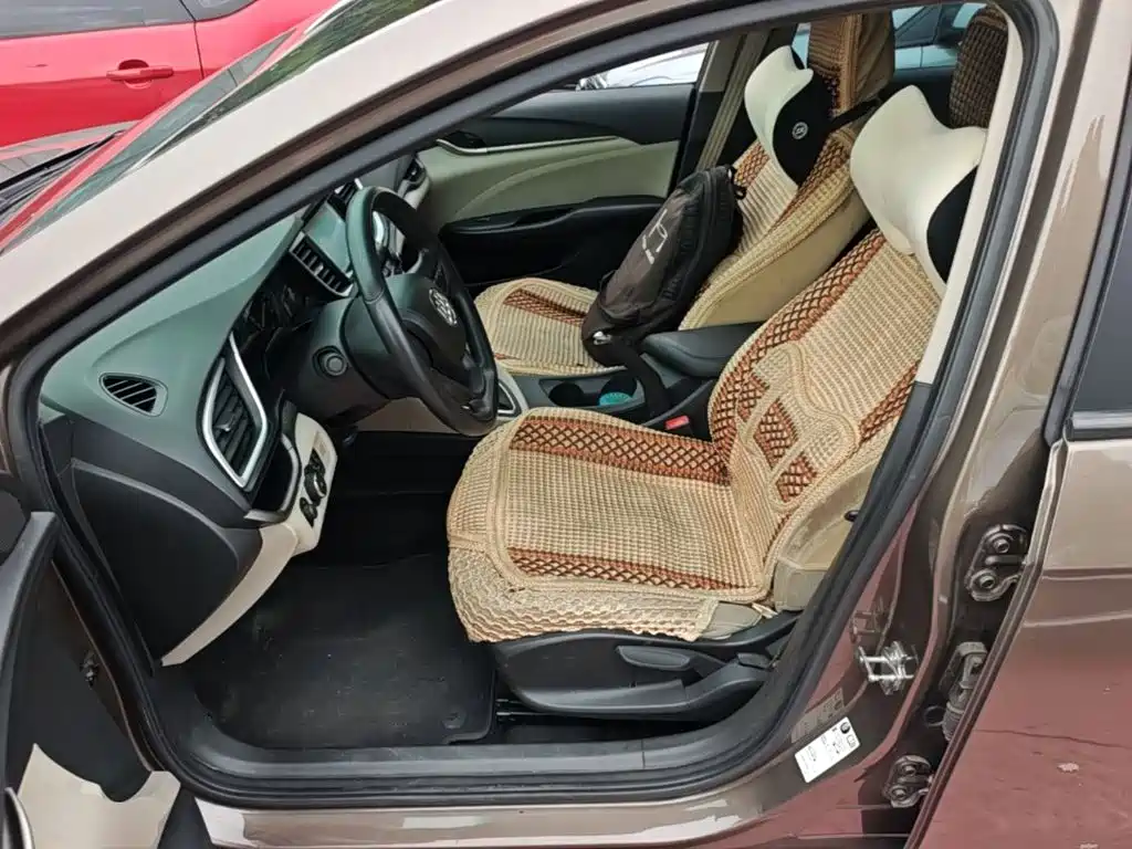 Buick Excelle — миниатюра 15