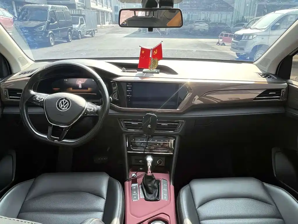 Volkswagen Tharu — миниатюра 7