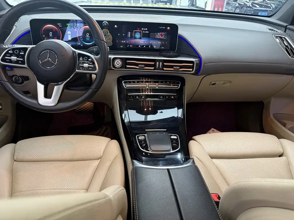 Mercedes-Benz EQC — миниатюра 6