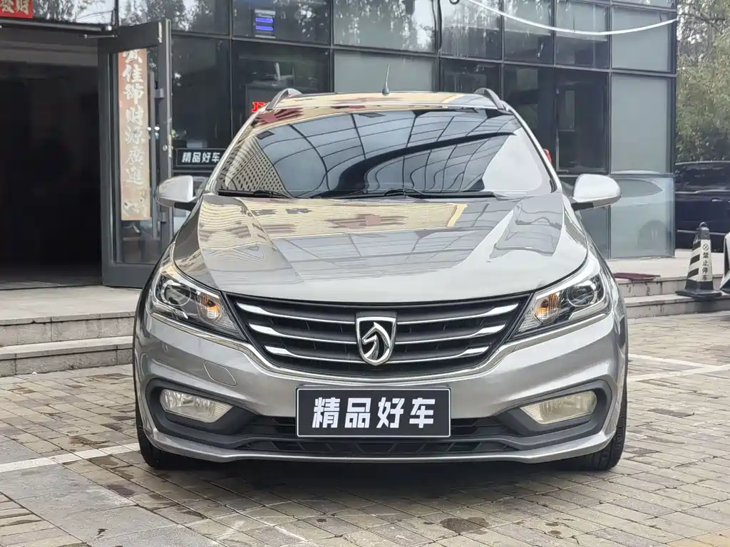 Baojun 310W — миниатюра 2