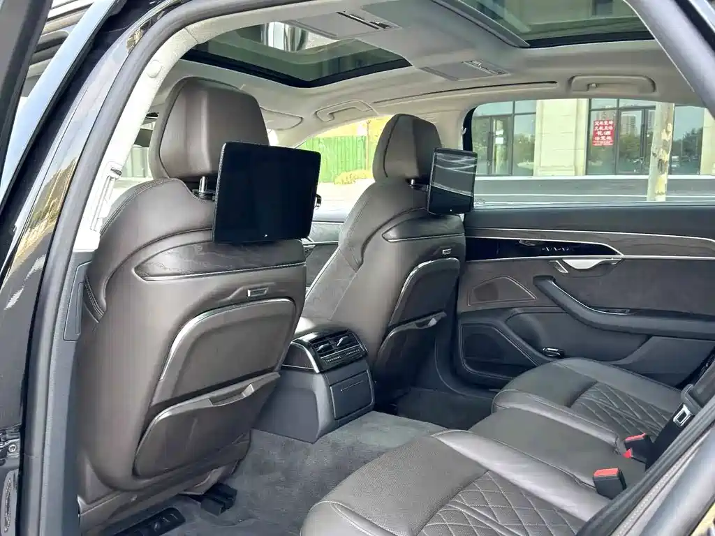 Audi A8 — миниатюра 9
