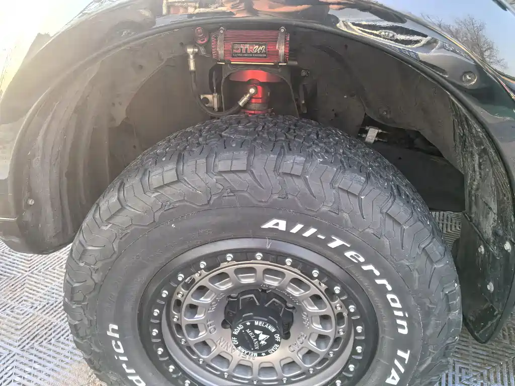 MITSUBISHI PAJERO JINCHANG