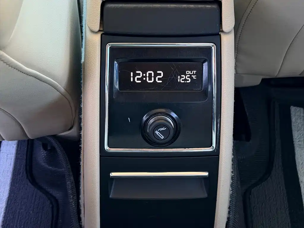 Skoda Superb — миниатюра 9