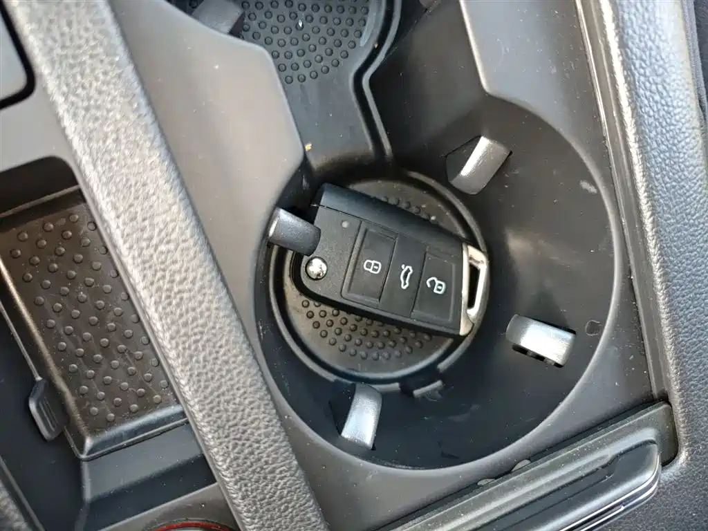 Volkswagen FAW - Passat CC CC 2025 330TSI