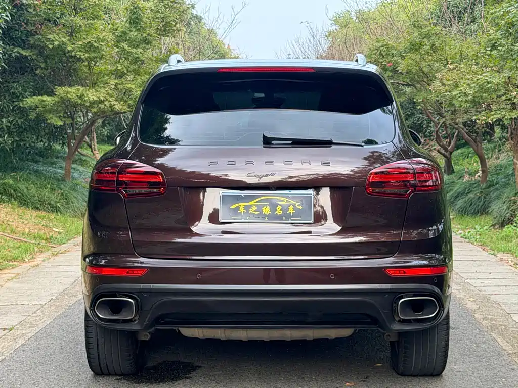 Porsche Cayenne — миниатюра 17