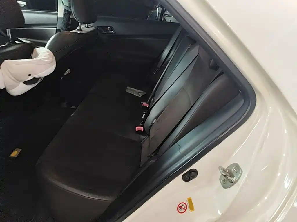 Toyota Reiz — миниатюра 17