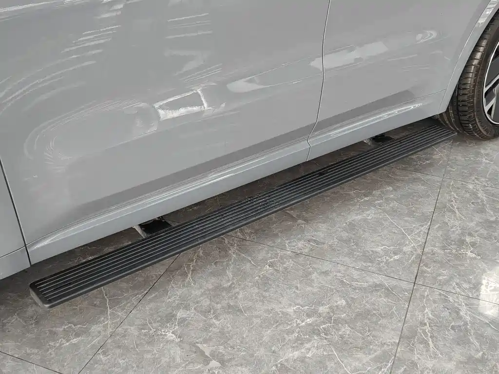 Li Auto Li L8 — миниатюра 12