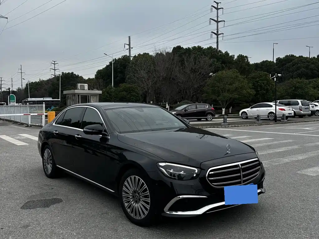 Mercedes-Benz E-Class E 2023 E 300 L Luxury