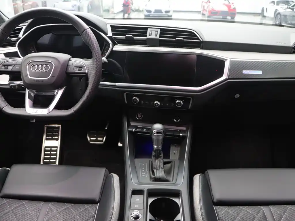 Audi Q3 2024 40 TFSI Fashion