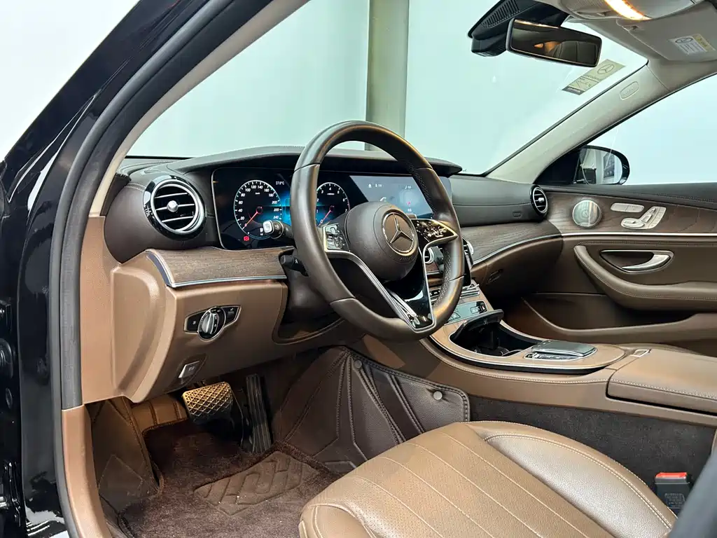 Mercedes-Benz E-Class E 2023 E 300 L Sport Luxury