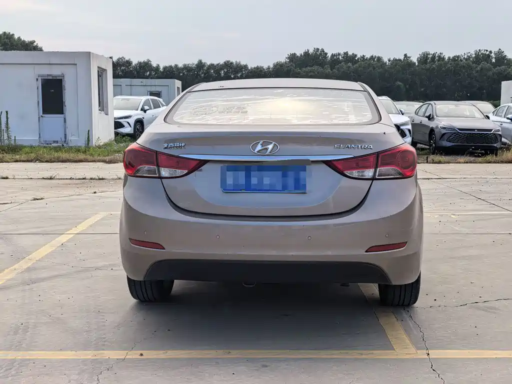 Hyundai Elantra 2015 1.6L AT Lead