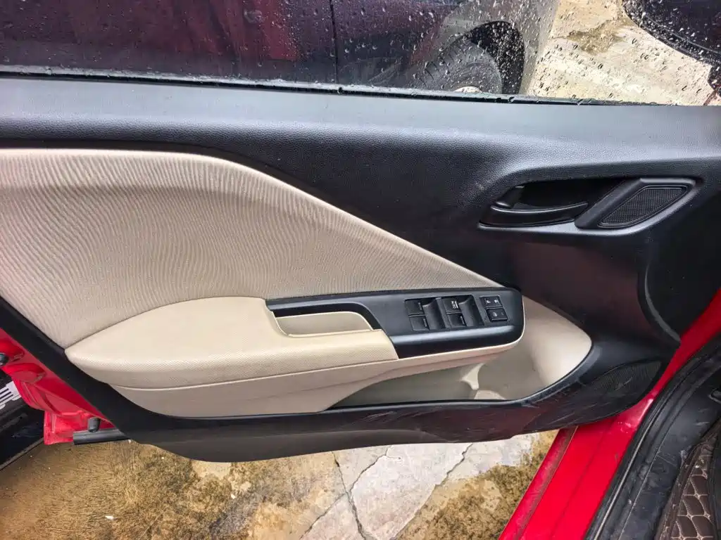 Honda City — миниатюра 6