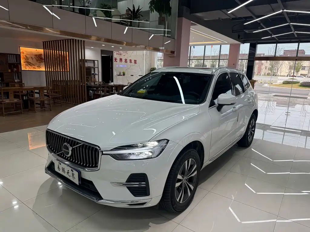 Volvo XC60 2022
