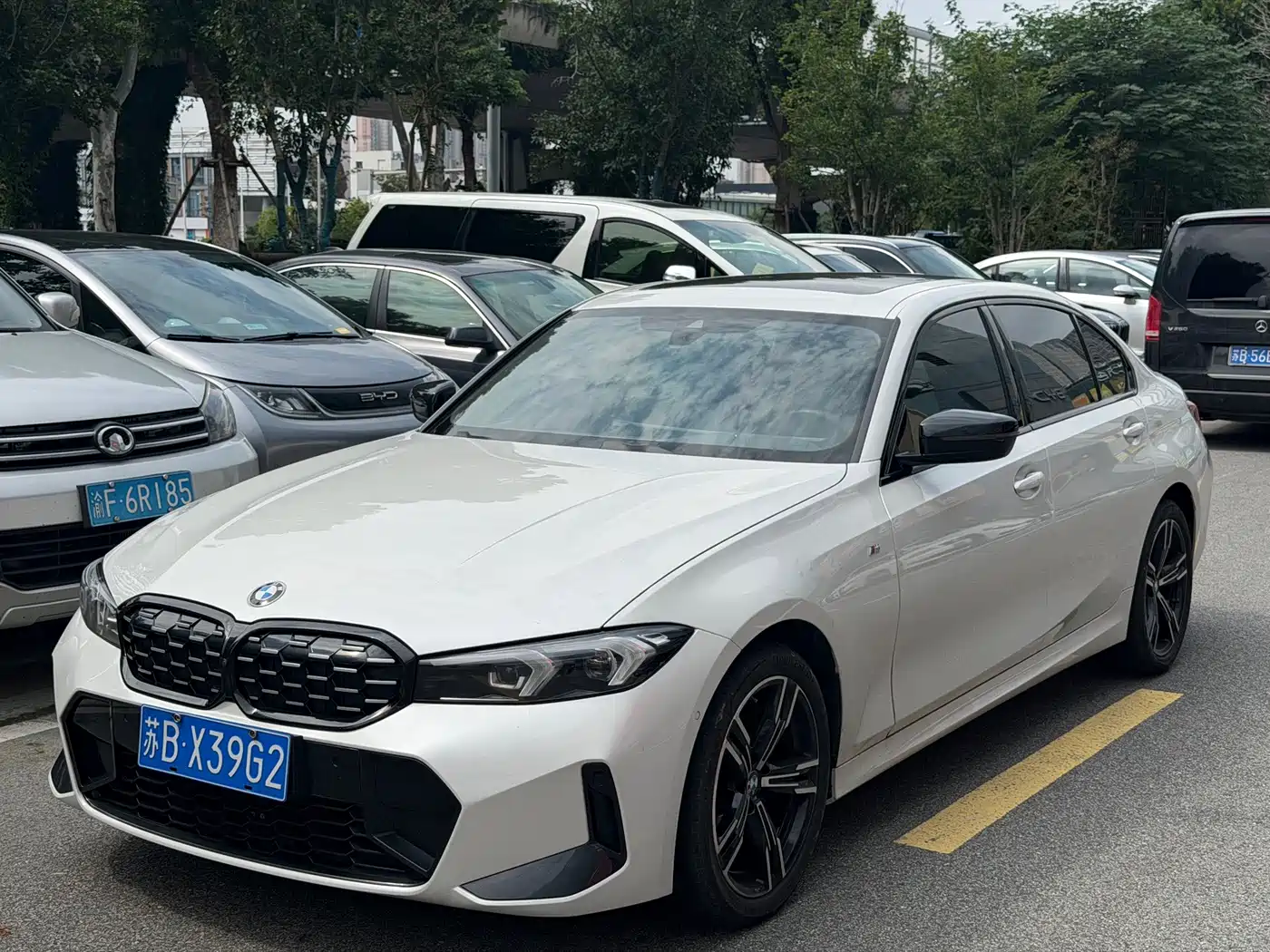 宝马3系 2023款 325Li M运动曜夜套装 2023