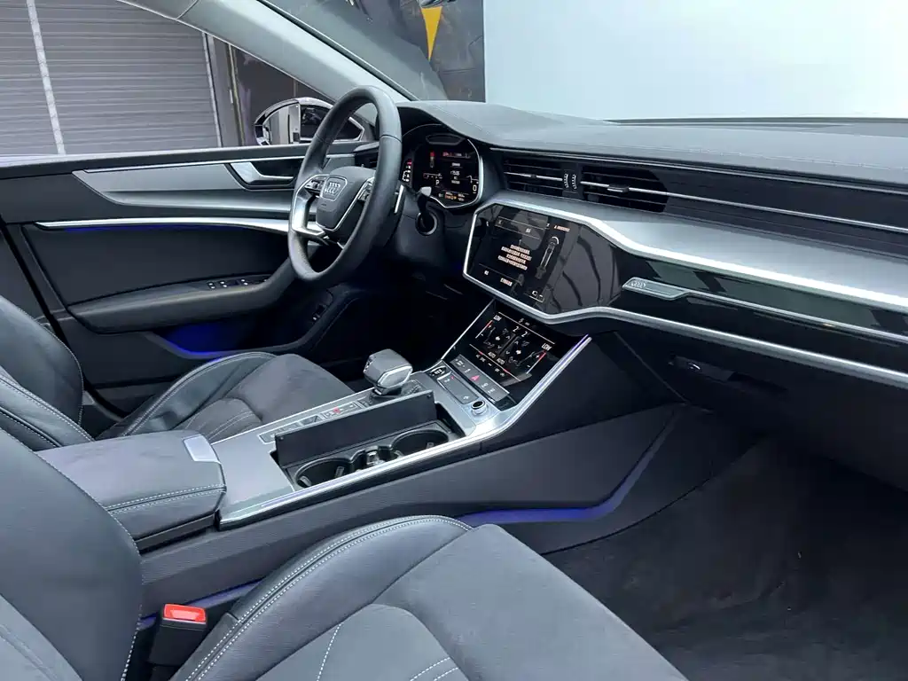Audi A7L — миниатюра 5