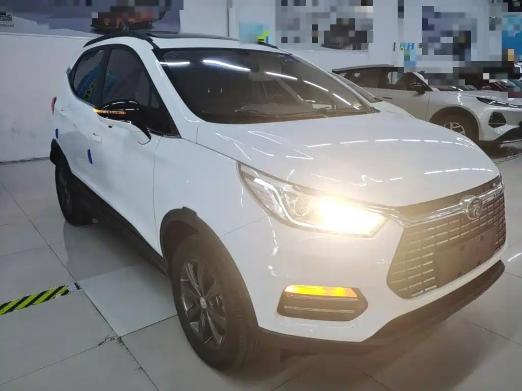 BYD Yuan EV — миниатюра 4