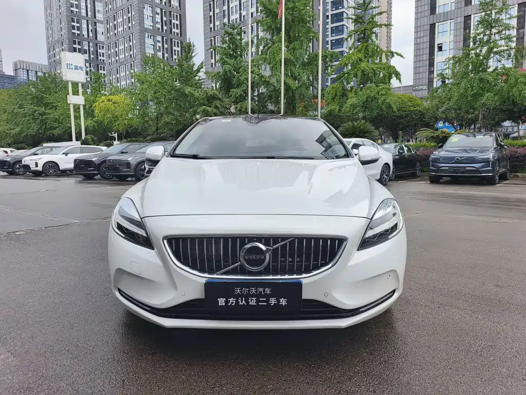 Volvo V40 2017 T3