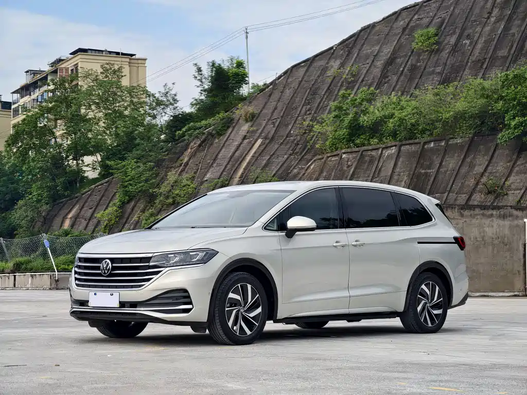 Volkswagen Viloran 2020 330TSI Luxury Edition