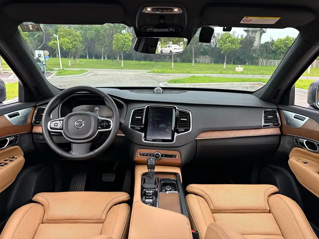 Volvo XC90 — миниатюра 11