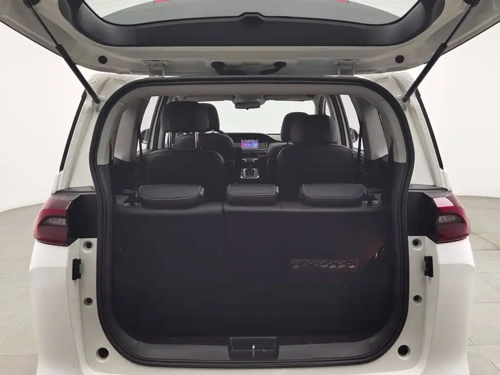 GAC Motor Trumpchi M6 — миниатюра 16