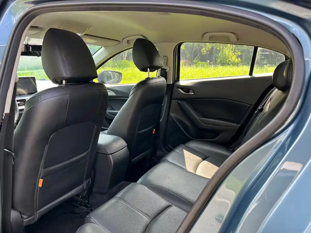 Mazda 3 Axela — миниатюра 6