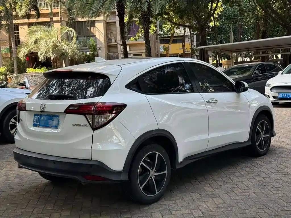 Honda Vezel — миниатюра 9