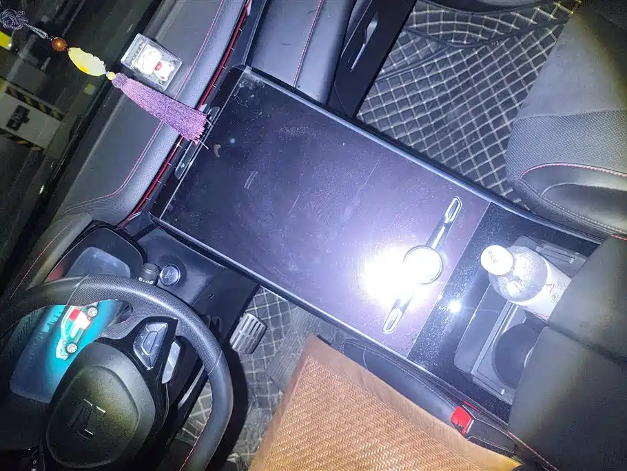 Roewe Feifan MARVEL R — миниатюра 13