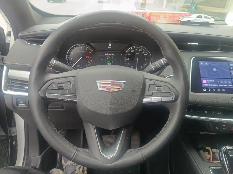 Cadillac XT4 — миниатюра 15