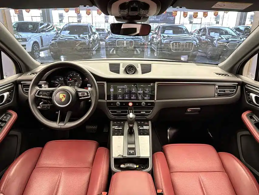 Porsche Macan — миниатюра 4