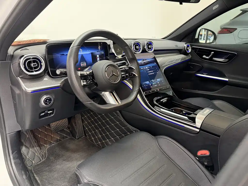 Mercedes-Benz C-Class — миниатюра 7