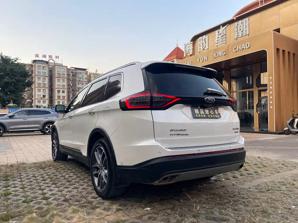 Ford Edge — миниатюра 4